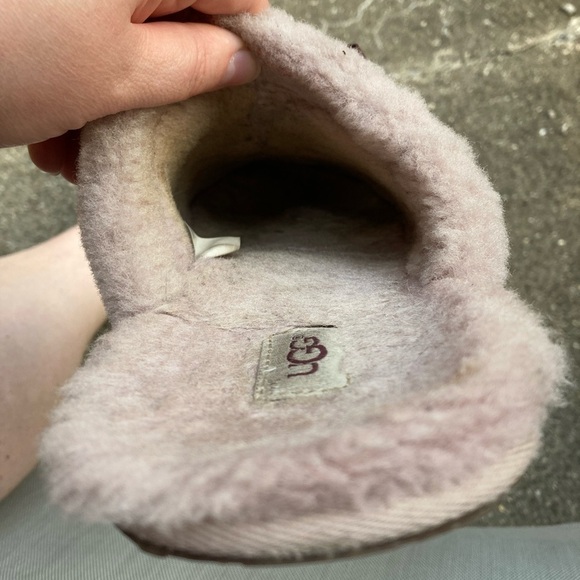 Ugg Australia Hafnir‎ Shearling Trim Bow Slipper 8-8.5 Plush Indoors and … - Picture 5 of 7